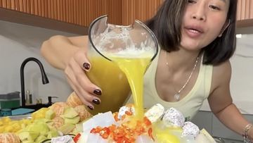 Farida Nurhan Racik Asinan Buah Unik, Nanas-Kedondong Segar