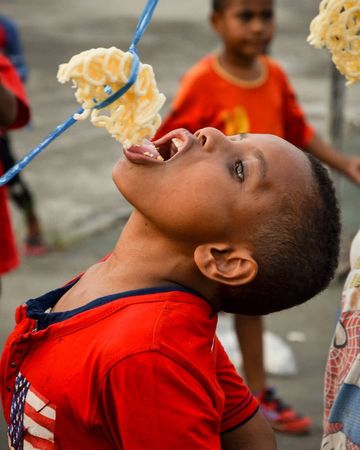 5 Fakta Lomba Makan Kerupuk, Tradisi Wajib 17 Agustus