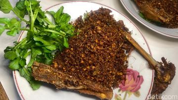3 Resep Ayam Goreng Gurih Lezat: Bawang Putih & Lengkuas