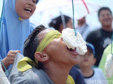 5 Makanan Favorit Lomba 17 Agustus: Semangka hingga Kerupuk