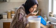 Beras Lama Berbau, Masih Aman Dimasak? Cek 5 Kondisinya