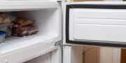 Bunga Es di Freezer karena Karet Pintu Longgar? Ini Cara Ceknya
