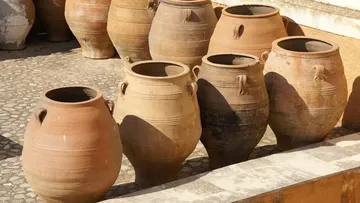 Penemuan Madu 3.000 Tahun di Makam Mesir: Masih Awet, Kok Bisa?
