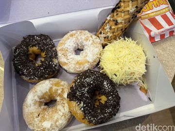 Comeback 35 Tahun! Donat Jadul Sarinah Kembali, Empuk dan Lembut