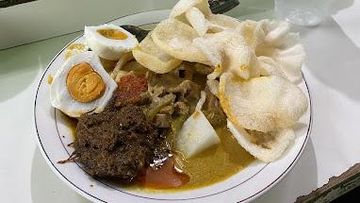 7 Kuliner Legendaris di Pasar Tebet Barat Langganan Warlok