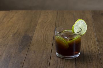 Kopi Jeruk Nipis Redakan Migrain? Ahli Bongkar Faktanya