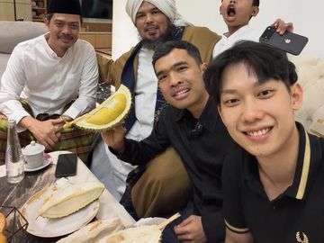 Aksi Willie Salim Kulineran Bareng Ustadz Derry hingga Berbagi