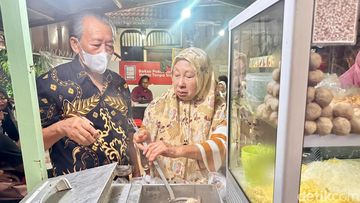 Viral! Bakso Favorit Raisa di Pasar Minggu Ludes 4 Jam