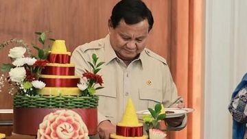 8 Momen Kulineran Prabowo di Ultah ke-75, dari Bakmi hingga Tumpeng