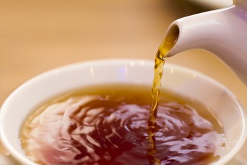 7 Tips Minum Teh agar Gigi Tetap Putih dan Tak Kuning