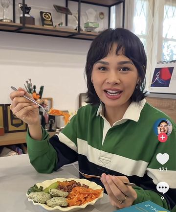 Pola Makan Sehat Andien Aisyah: Nasi Merah hingga Lumpia Ayam